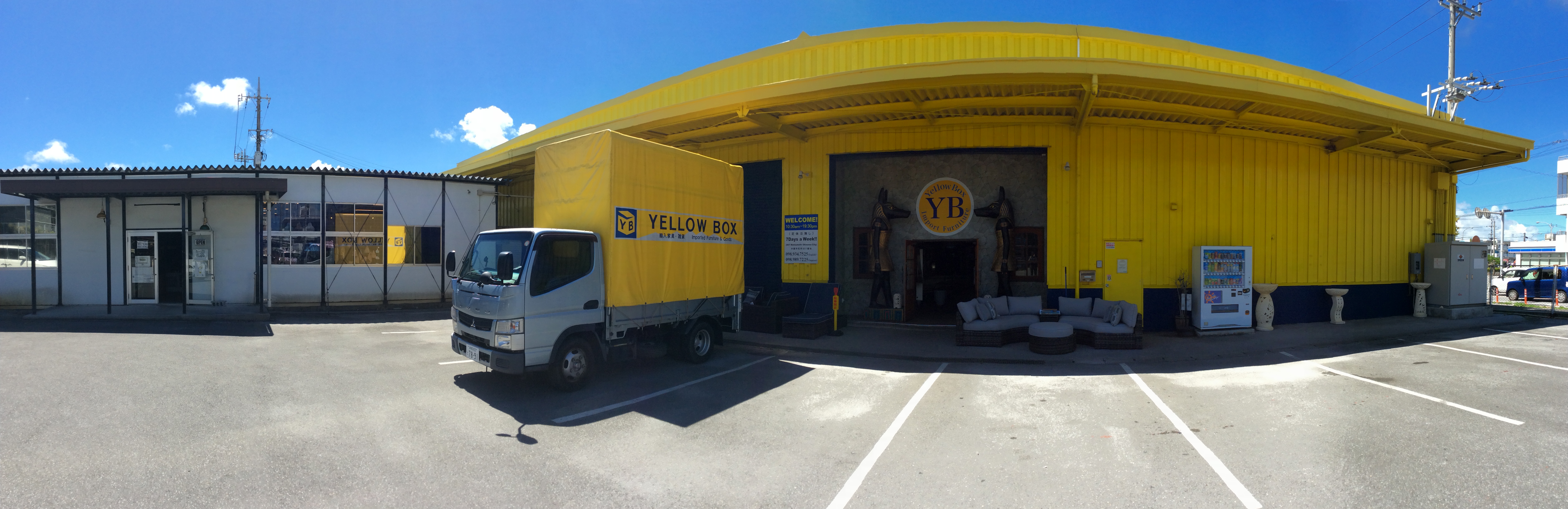 Yellow Box Furniture Store（イエローボックス沖縄） - 輸入家具 